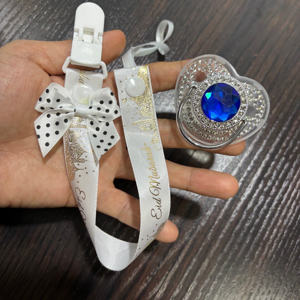 Ciuccio e Portaciuccio Dorati  - Baby Clothing Gift Set recensione e prezzo