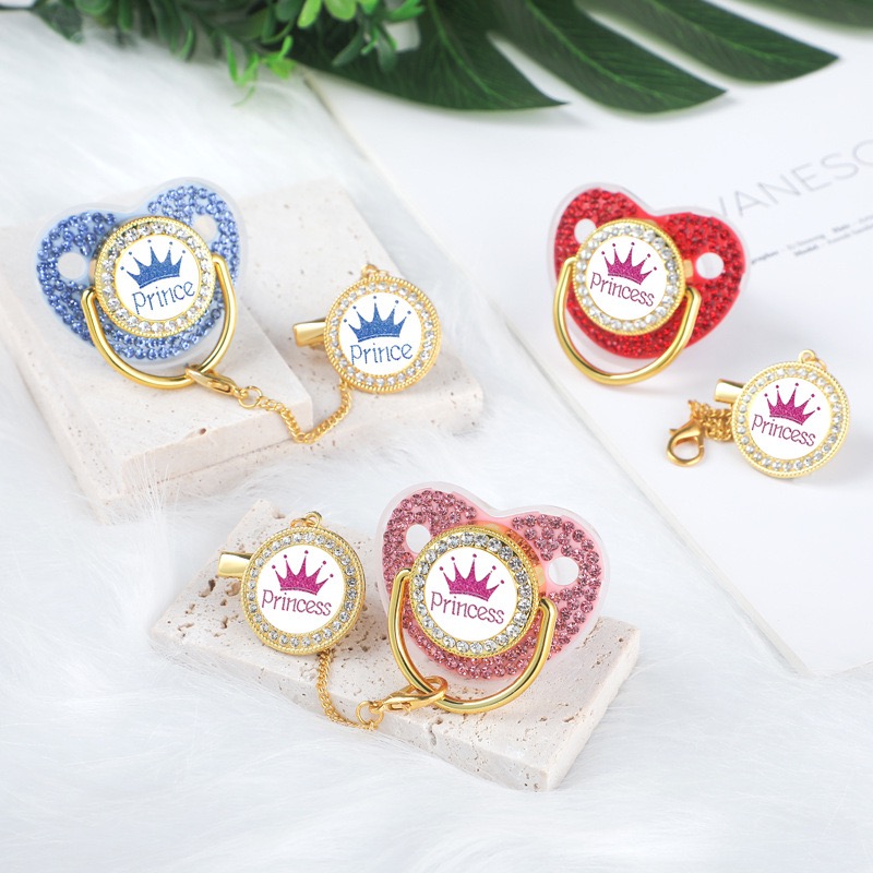 Luxury Crown ciuccio Clip cate - Baby Clothing Gift Set recensione e prezzo